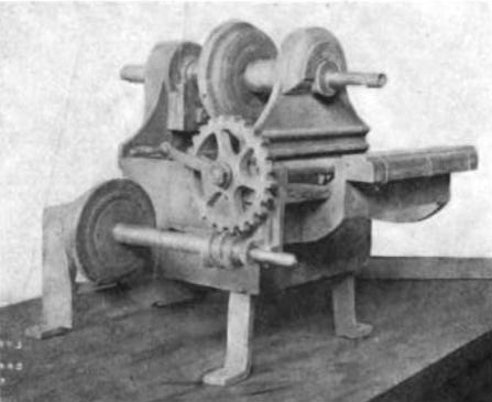 Eli_Whitney_milling_machine_1818--001