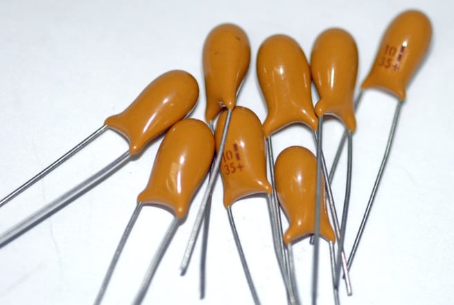 Tantalum capacitors