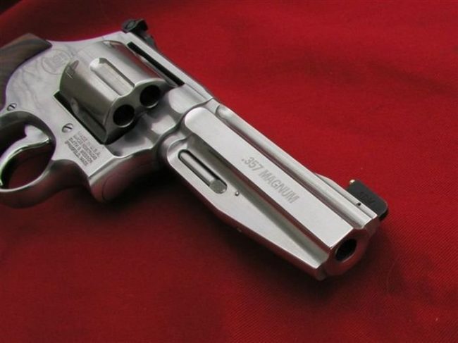 SDM_Fabricating_01-650x487